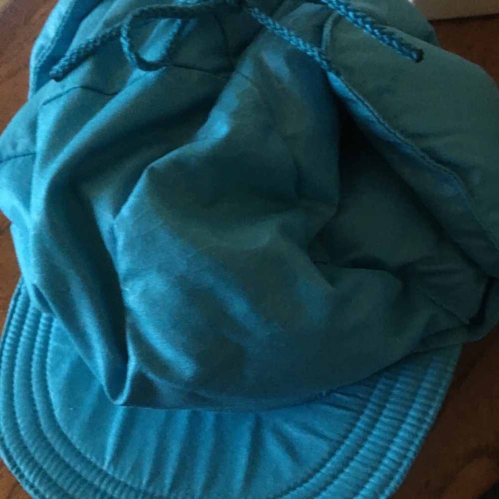 SERAC puffy down hat